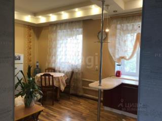 3-этажный дом, 303 м², 10 соток