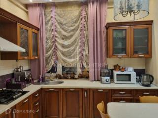 3-комн. квартира, 97 м², 2/5 этаж