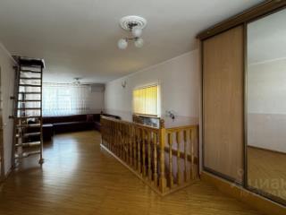 3-этажный коттедж, 223.3 м², 15 соток