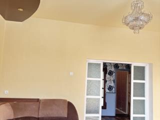 4-комн. квартира, 79.9 м², 1/2 этаж