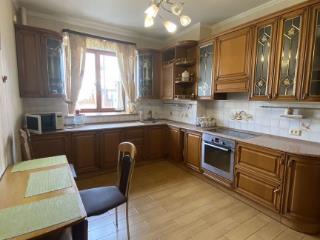  коттедж, 140 м², 10 соток