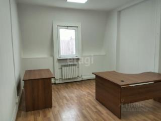 3-этажный дом, 500.3 м², 10.4 соток