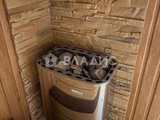 3-этажный дом, 250 м², 7.38 соток