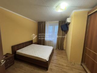 2-комн. квартира, 65 м², 3/14 этаж