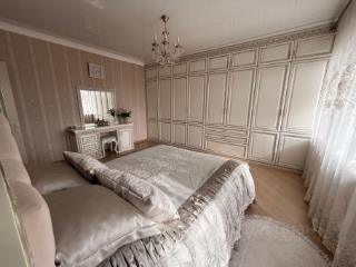 3-этажный дом, 309 м², 10 соток