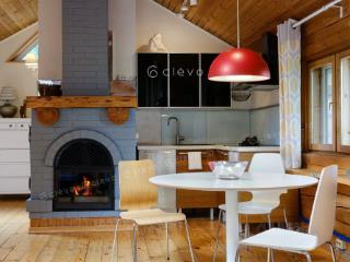 2-этажный дом, 317 м², 10 соток