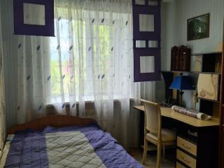 3-комн. квартира, 57 м², 3/5 этаж