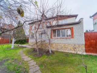 2-этажный дом, 194.9 м², 6 соток