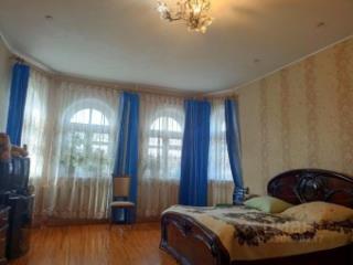 3-этажный дом, 234 м², 9 соток