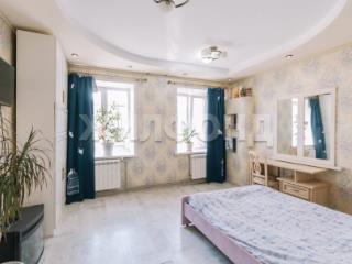  дом, 398 м², 7 соток