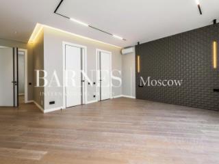 2-этажный дом, 600 м², 15 соток