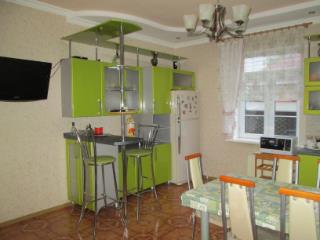 2-этажный дом, 369.3 м², 5 соток