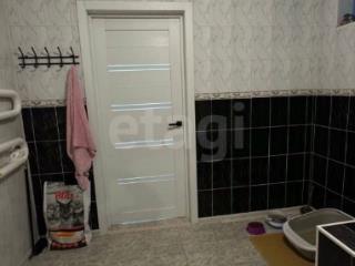 2-этажный дом, 240 м², 13.37 соток