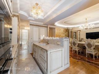 4-комн. квартира, 220 м², 4/6 этаж