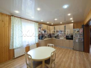  дом, 157.1 м², 7.8 соток