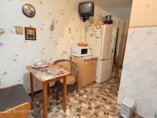 2-комн. квартира, 49.8 м², 1/10 этаж