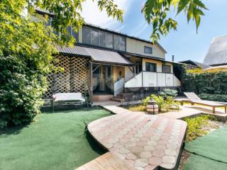  дом, 398 м², 7 соток