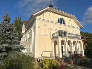 3-этажный коттедж, 552 м², 14 соток