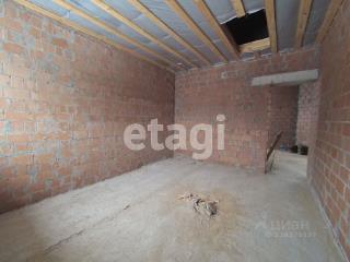 3-этажный дом, 300 м², 9.2 соток