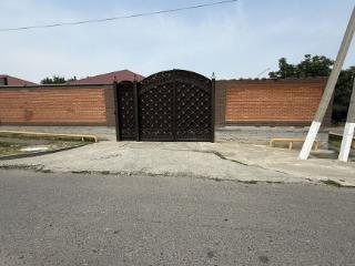  дом, 180 м², 12 соток