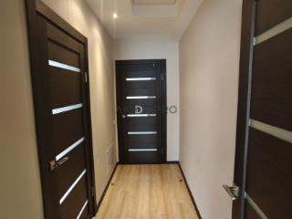  дом, 320 м², 10 соток