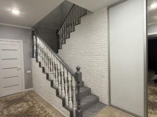 2-этажный дом, 200 м², 9 соток