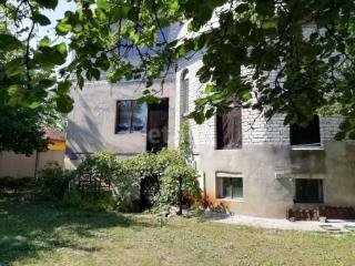 2-этажный дом, 329 м², 12 соток