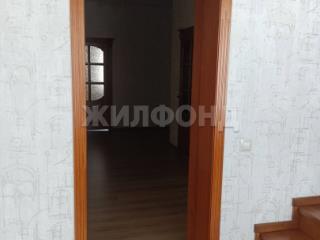  дом, 220 м², 8 соток