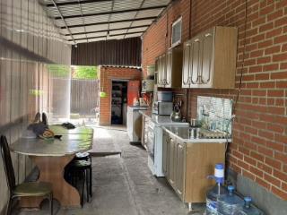  дом, 300 м², 10 соток