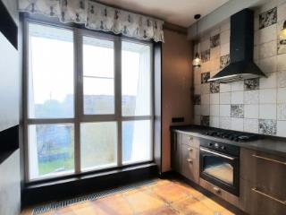 3-комн. квартира, 98.3 м², 6/7 этаж