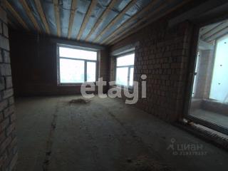 3-этажный дом, 300 м², 9.2 соток