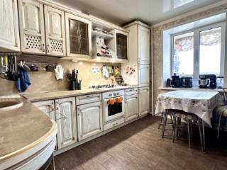 3-комн. квартира, 76.3 м², 8/10 этаж