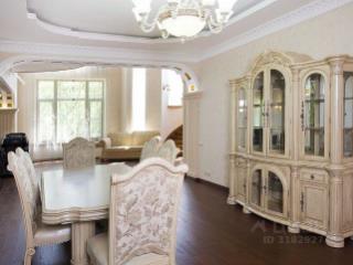 3-этажный дом, 469.2 м², 19 соток