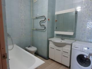 2-комн. квартира, 58 м², 3/9 этаж