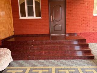  дом, 280 м², 8 соток