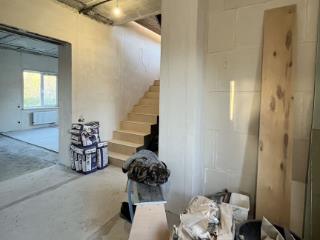  дом, 180 м², 10 соток