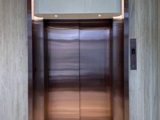 6-комн. квартира, 235 м², 4/4 этаж
