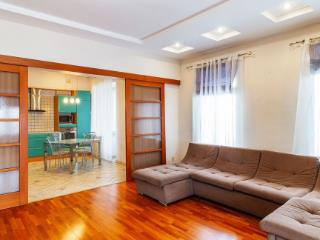 5-комн. квартира, 208 м², 5/5 этаж