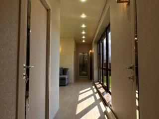  коттедж, 220 м², 6 соток