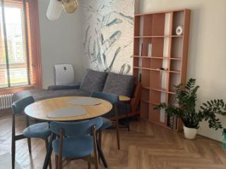 2-комн. квартира, 65 м², 6/33 этаж