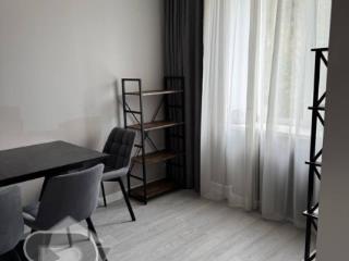 3-комн. квартира, 55.6 м², 2/5 этаж