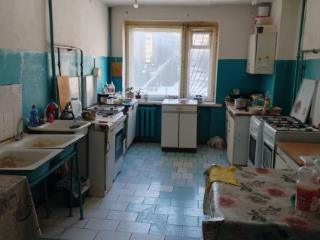 Комната, 90 м²