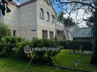  дом, 187.3 м², 18.3 соток