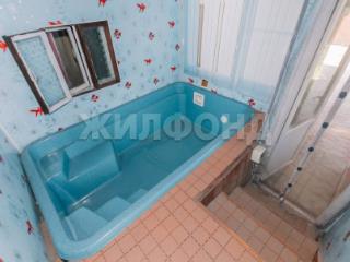  дом, 398 м², 7 соток