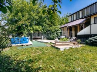  дом, 398 м², 7 соток