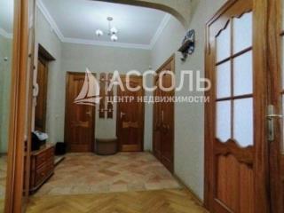 6-комн. квартира, 164.2 м², 2/5 этаж
