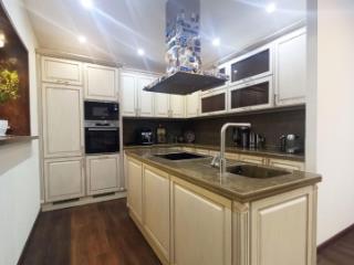 2-этажный коттедж, 200 м², 9 соток