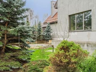 2-этажный дом, 800 м², 14 соток