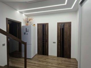 2 этажный, Таунхаус, 200 м², 4 сотки, 2 этажа