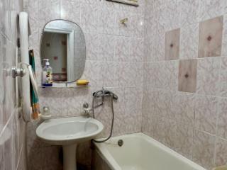 2-комн. квартира, 42.4 м², 4/5 этаж